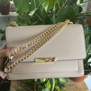 King Leather Large Gusset Snap Chain Shoulder Bag